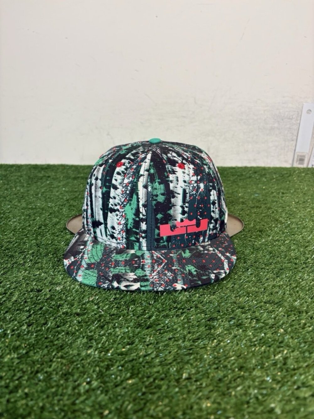Nike hat cap snap back brown lebron james 12 christmas akron birch camo mens